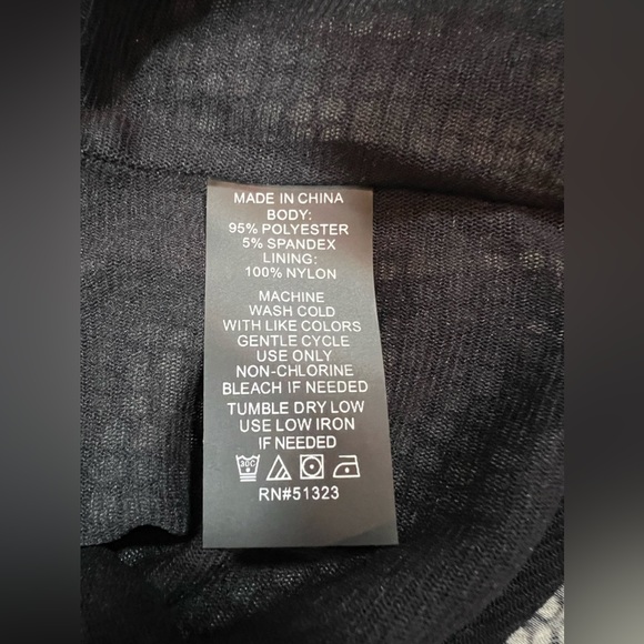 VINCE Camuto Black Mint Green Polka Dot Peplum Stretch small - Picture 7 of 7